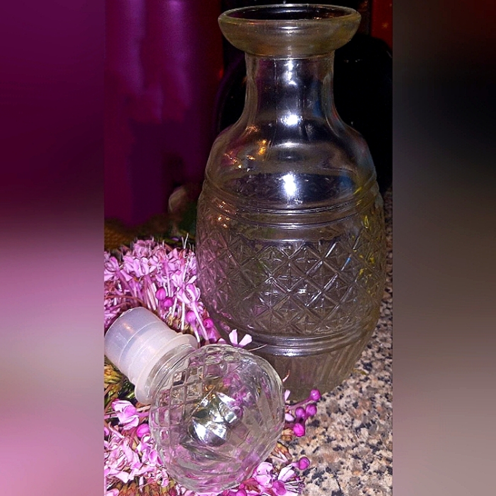 Vintage Clear Textured Glass Decanter With Stopper
